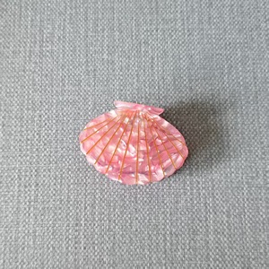 Pince à cheveux en acétate motif coquillage, pince à cheveux requin festonné, accessoire de coiffure pour jeune fille - Product Image 4