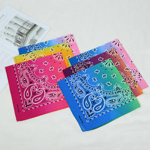 Lote a granel <span class=keywords><strong>bandanas</strong></span> de algodón al por mayor opciones de color sólido o patrón bufanda cuadrada grande logotipo bordado personalizado estilo hip hop - Product Image 1