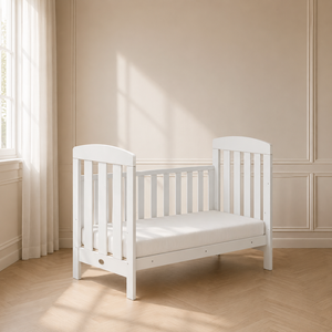 Cuna Moderna Europea de Madera Blanca para Bebés y Niños con Estructura de Madera Maciza Resistente para Dormitorio y Sala de Estar - Product Image 1