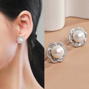 Eleganti Orecchini a Perno per Donne, Accessori per Orecchie Semplici e alla Moda per Uso Quotidiano - Product Image 1