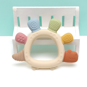Bán buôn Silicone bé mọc răng vòng phim hoạt hình khủng long phong cách bé Teether sản phẩm đồ chơi cấp thực phẩm Silicone bé nhai Đồ chơi thiết lập - Product Image 5