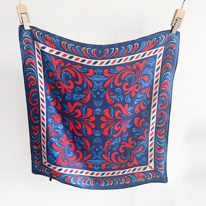 Nuova Sciarpa Quadrata in Poliestere con Motivo Floreale, Versatile da Donna, per il <span class=keywords><strong>Collo</strong></span>, Estiva, di Alta Gamma, Protezione Solare, Foulard, Sciarpa per la Testa, Abbinabile a Camicie - Product Image 6