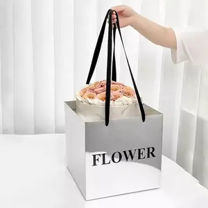 Custom Luxury Laser Silver Packaging Gift Bags Flower Jewelry Glossy Matt Coated Paper Gift Bags With Handle