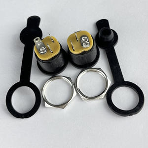 Conector de alimentación CC con rosca, tipo tarjeta DC022m, conector hembra CC 5.5 * 2.1/2.5, orificio pequeño 3.5*1.3, salida de fábrica - Product Image 4