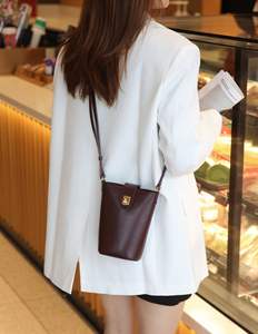 New Customized Logo Wholesale Designer Luxury Handbag Fashionable Cowhide Handbag Without Brand Women's <b>Crossbody</b> Bag <b>Purse</b> - Product Image 5