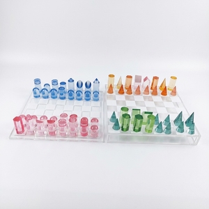 Jeu d'échecs en acrylique transparent de qualité supérieure pour la <span class=keywords><strong>décoration</strong></span> de table basse, taille et couleur personnalisées, vente en gros directe d'usine - Product Image 4