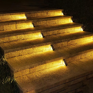 Moderno jardín al aire libre LED luces solares automático <span class=keywords><strong>oscuro</strong></span> camino patio escaleras decorativas paso lámparas pequeños tamaños IP65 impermeable - Product Image 1