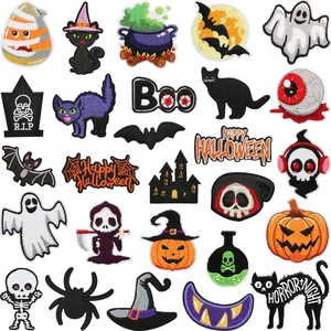 Offre Spéciale : Écussons thermocollants brodés sur le thème d'Halloween et de la Touche des Saints-Morts (Fantômes, Chauves-souris, Motifs de citrouilles) pour vêtements et chapeaux - Product Image 1
