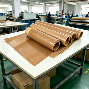Rouleau <span class=keywords><strong>de</strong></span> tissu en <span class=keywords><strong>fibre</strong></span> <span class=keywords><strong>de</strong></span> <span class=keywords><strong>verre</strong></span> PTFE industriel <span class=keywords><strong>de</strong></span> 39 pouces, tissu enduit antiadhésif résistant aux produits chimiques à haute température pour une utilisation générale en atelier - Product Image 2