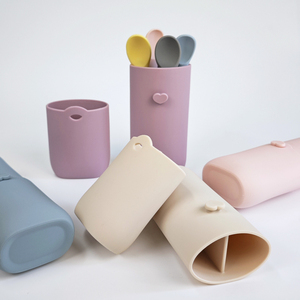 Sac de rangement portable pour couverts en silicone, compatible lave-vaisselle, sans BPA, organiseur d'ustensiles en silicone - Product Image 1