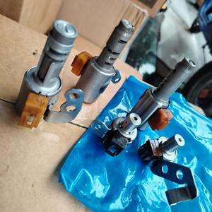 Kit de Solenoides <span class=keywords><strong>Rostra</strong></span> U140E U140F Genuinos y Probados, Juego de 5 Solenoides para Toyota / Lexus AV4 CAMRY HIGHLANDER - Product Image 1