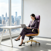 Chaise de bureau exécutive en PU violet à dossier haut, ergonomique, avec accoudoirs dorés, pivotante et réglable pour le bureau à domicile