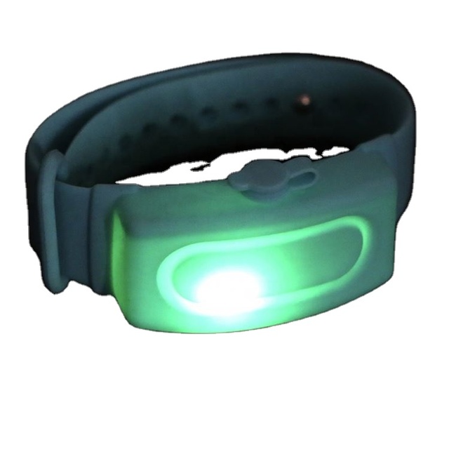 New Arrival Silicone LED Wristband Watch with Light Sports Bracelet for New Year Chinese New Year Thanksgiving Christmas