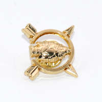 Pour conférences d'affaires et cadeaux clients : Émail souple de qualité supérieure pour logo personnalisé couleur argent/or, montre votre professionnalisme