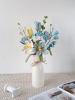 Bouquet de roses, tulipes et marguerites réalistes en crochet fait main, longueur personnalisée, romantique et rêveur, pour remise de diplôme ou décoration intérieure