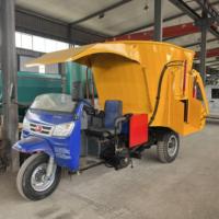 Nuova Macchina Miscelatrice e Tritatrice per Mangimi Avicoli, Autopropulsa, Mini TMR con Motore Diesel, Capacità 3 Tonnellate/Ora, Acciaio Resistente