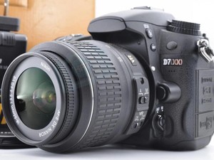 Appareil photo reflex numérique professionnel HFT D7000 + objectif AF-S DX 18-55 mm F3.5-5.6G <span class=keywords><strong>VR</strong></span>, format APS, vidéo Full HD 1080p, carte SD - Product Image 1