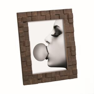 Cornice portafoto in legno a tre livelli Wenge 13x18 cm - Product Image 1