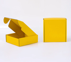 Scatola di Imballaggio Ecologica Riciclabile Nera per Profumi e <span class=keywords><strong>Accendini</strong></span> <span class=keywords><strong>Zippo</strong></span> - Confezione Regalo con Laminazione Opaca, Goffratura e Rivestimento UV - Product Image 5