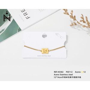 Bracciale con Charm Placcato Oro in Acciaio Inossidabile Angelina, Lettera W, Gioielli Unisex alla Moda - Product Image 3