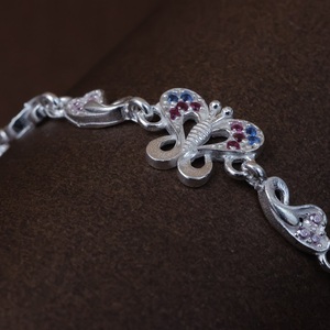 Trendy <b>Silver</b> Bracelet Fashion Jewelry Accessory with Stylish Design <b>for</b> Women <b>Men</b> and Gift Collection - Product Image 2