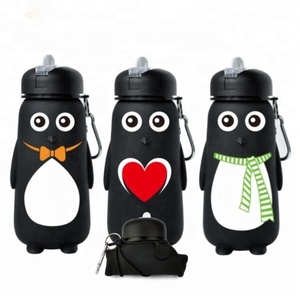 Bouteilles d'eau en silicone, best-seller, design pingouin, pour enfant - Product Image 1