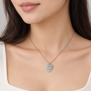 Collier Zircon Sunburst en Acier Inoxydable avec Pendentif Sculpté, Chaîne 39+5 cm, 1.9 x 1.6 cm, 6 g - Product Image 5