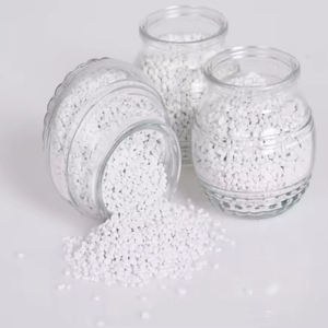 Gránulos de resina de polipropileno (PP) Virgen T30S T03 de alta calidad Grado de rafia T03 para moldear patrón de polvo Pellet para la venta - Product Image 1