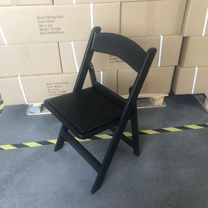 للبيع بالجملة مقاعد ناعمة مبطنة للحدائق الخارجية من مادة البولي يوريثلين ، راتنج أسود محمول لحفلات الزفاف - Product Image 3