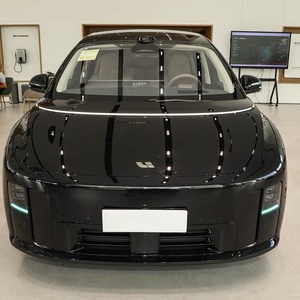 รถยนต์ไฟฟ้า SUV หรู 6 ที่นั่ง Li Auto <span class=keywords><strong>I8</strong></span> ปี 2025 <span class=keywords><strong>มือ</strong></span><span class=keywords><strong>สอง</strong></span> วิ่งได้ไกล 720 กม.  Lixiang <span class=keywords><strong>I8</strong></span>  มีจำหน่าย - Product Image 2