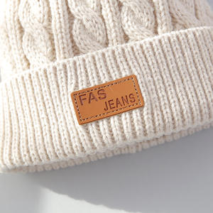 Bonnets d'hiver tricotés personnalisés pour enfants bébés Élégant acrylique <span class=keywords><strong>fausse</strong></span> <span class=keywords><strong>fourrure</strong></span> Pom Pom voyage Caractéristique commune appropriée du tissu - Product Image 5