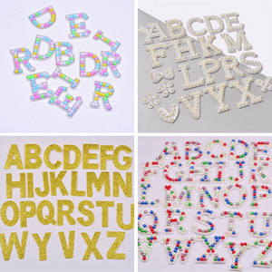 Adesivi con Strass a Forma di Lettere Inglesi, 6 Lettere Maiuscole con Perle e 26 Minuscole, Accessori Fai-da-Te per Gioielli - Product Image 2