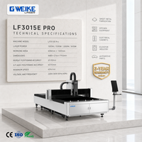 Machine de découpe laser à fibre de type portique à refroidissement par eau pour plaques métalliques avec prise en charge AI/PLT, haute productivité, utilisation facile