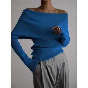 Suéter de un solo hombro con textura acanalada, top blanco para mujer - Product Image 5