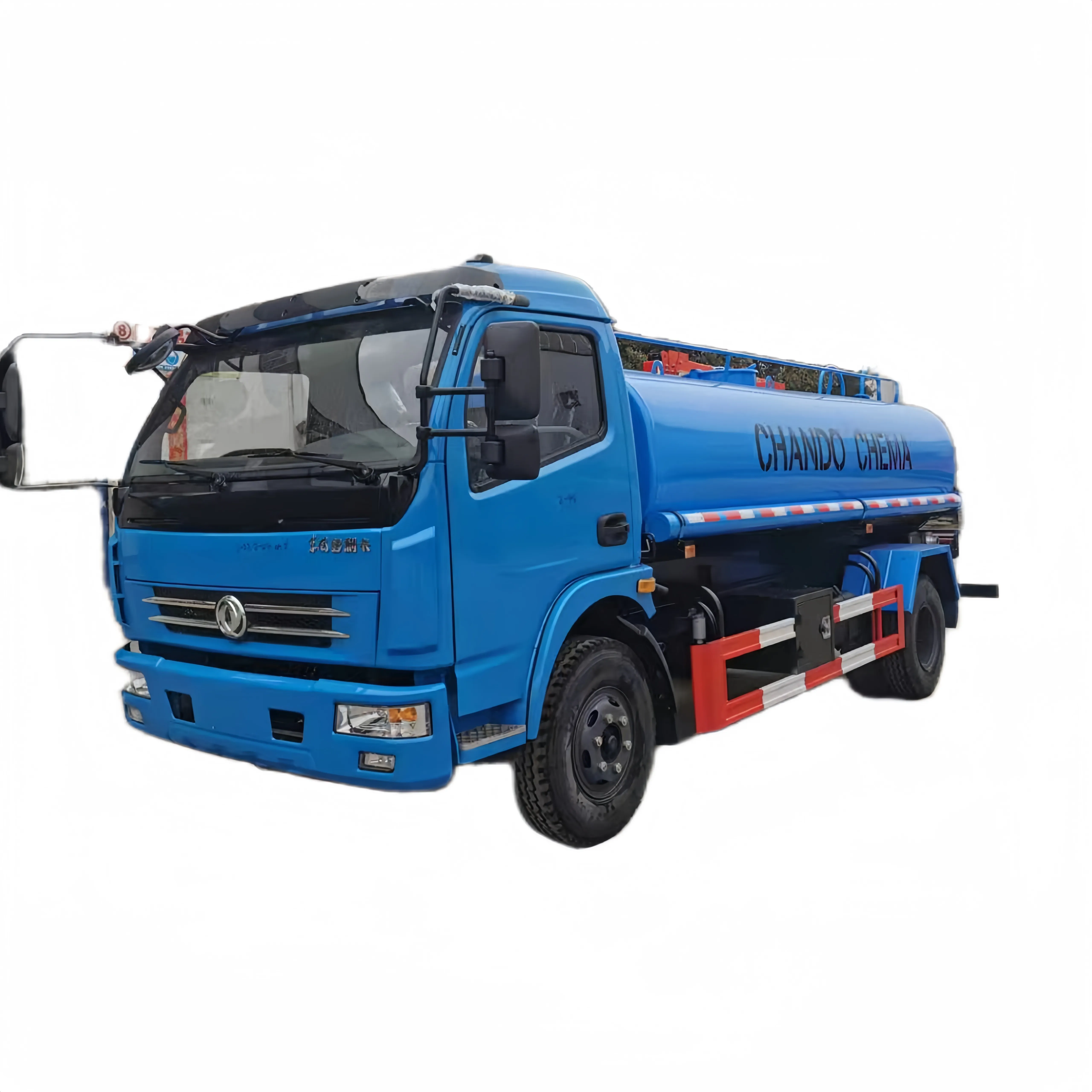 شاحنة مياه جديدة بعلامة تجارية DONGFENG بسعة 2000 جالون للبيع بسعر جيد