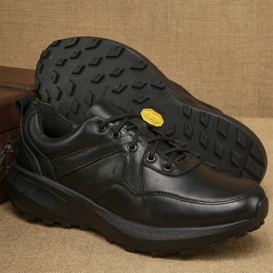 Chaussures bateau pour hommes en cuir véritable à lacets, bout rond, semelle extérieure en caoutchouc légère, toutes saisons, décontractées, pour l'extérieur - Product Image 1