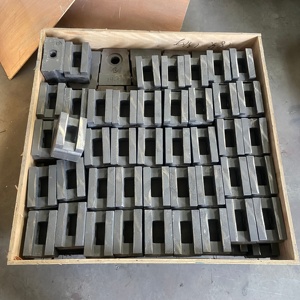 Pièces de concasseur de qualité supérieure en acier au manganèse élevé pour des performances efficaces, têtes de marteaux de concasseur résistantes à l'usure - Product Image 3