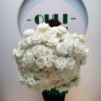 LO-201 Hoogwaardige decoratieve bloemen achtergrond Fleur Kunstzijde Witte Diamant Rozenboeketten voor Bruiloft Valentijnsdag