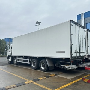ISUZU GIGA 6-Wheel 4x2 Manual Freezer Truck New Condition Diesel Fuel <b>Refrigerated</b> <b>Container</b> Truck - Product Image 6