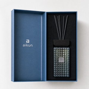 Aikun 1000ml Low MOQ Fast Reply Faceted Glass Nickel Badge Blue Flip Box Any Scent Long Lasting Reed <b>Diffuser</b> Set for Shops - Product Image 1