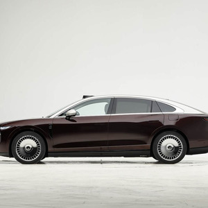 Berline Électrique Intelligente Voyah Zhuiguang L, Modèle Renommé et Attrayant, avec ADS 4.0, HarmonyOS, 485 kW, Transmission Intégrale, Accélération 4,8s et Toit Ouvrant Panoramique - Product Image 5