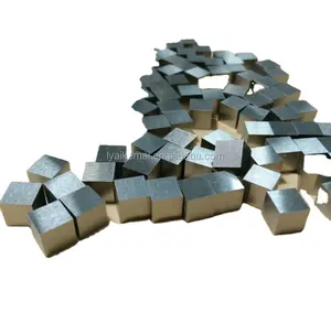 Lucido metallo tungsteno cubo dalla Achemetal di tungsteno