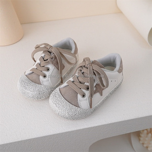 Venta al por mayor primavera otoño niños zapatos casuales transpirable bebé estrella tablero zapato suelas sucias zapatos casuales para niñas - Product Image 3