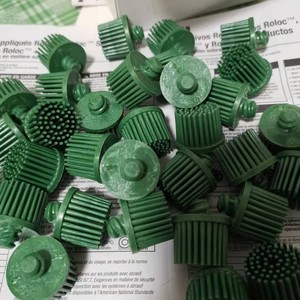 Disques de polissage 3M Scotch-Brite Roloc 18698 en nylon vert, diamètre intérieur 20 mm, pour disques de ponçage - Product Image 2