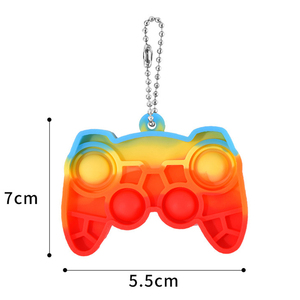 2024 nuevos productos de silicona reductor de presión llavero colgante Mini controlador de videojuegos Pop llavero de silicona - Product Image 2