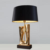 Lampe de table moderne de luxe en résine pour éclairage intérieur Lampe de bureau pour chambre d'hôtel