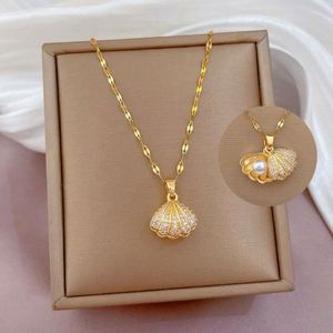 High-End Luxury Women's Gold Plated Stainless Steel Pearl Necklace Fan Shell <b>Pendant</b> Collarbone Chain Micro Insert Wedding - Product Image 1