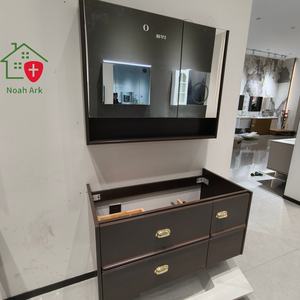 Mueble de Baño Moderno de Lujo en Color Marrón, Diseño de Doble Cajón, Tiradores Dorados, Espejo con Almacenamiento, Construcción en Melamina Lacada - Product Image 6