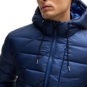 Veste matelassée légère pour homme de style personnalisé par le fournisseur - Manteau en duvet fin tendance pour un usage quotidien décontracté - Product Image 3