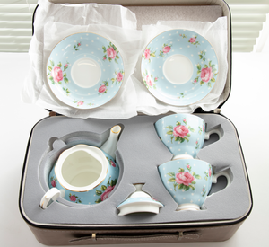Service à thé de luxe en porcelaine fine britannique, écologique, durable, sans BPA, avec logo personnalisé - Product Image 1